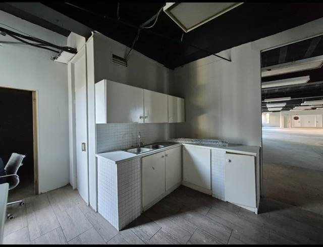 551M² OFFICE TO LET IN ROSEBANK